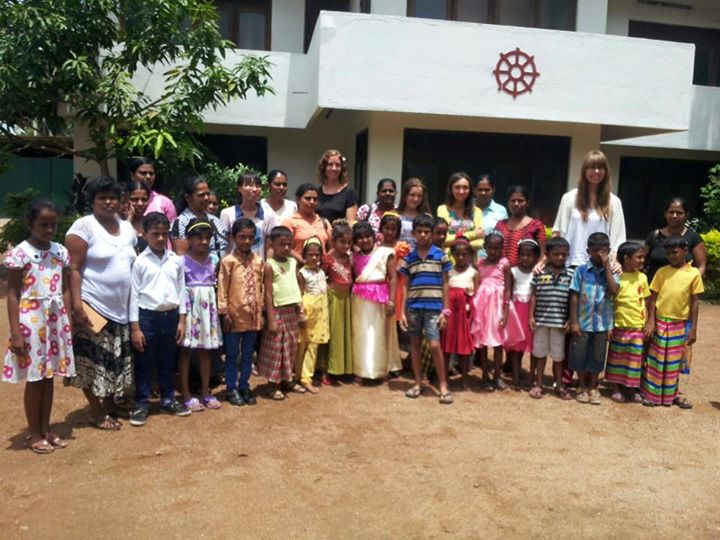 volunteer in sri lanka